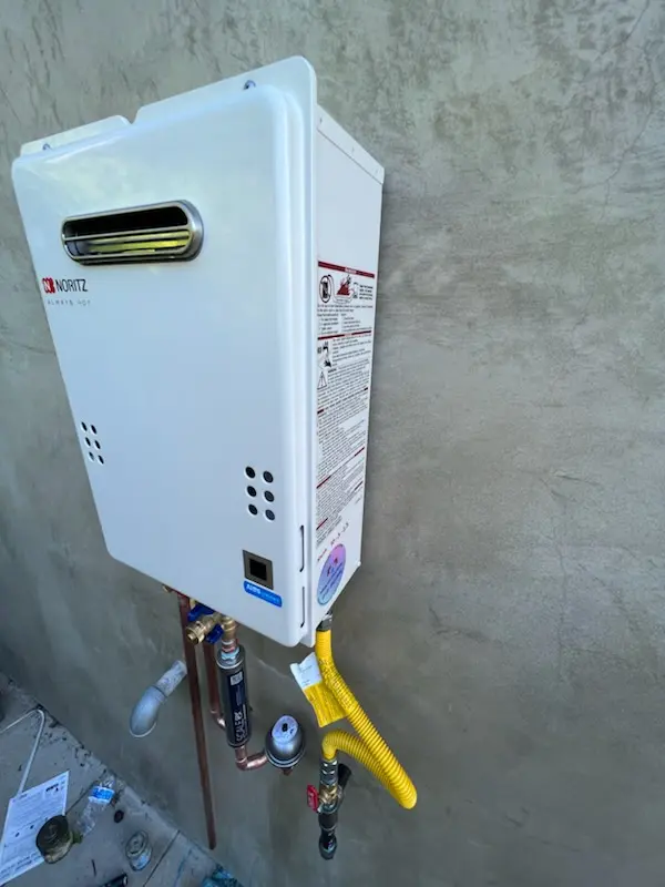 Tankless water heater installation for Hornsby Bend homes